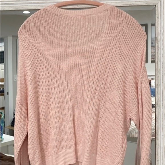 Pink,thin,loose,worn once. - Picture 2 of 2